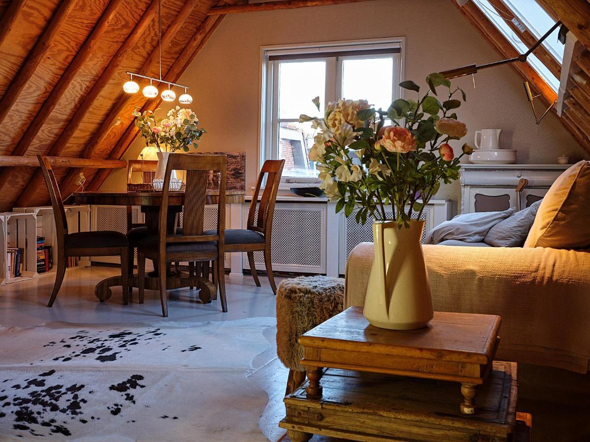 Jagershuistexel Bed and Breakfast Oosterend  Esterno foto